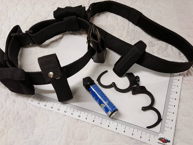 lot 1113 image: Heres about the coolest lot in this auction.  An honest to goodness Bianchi International Police service belt