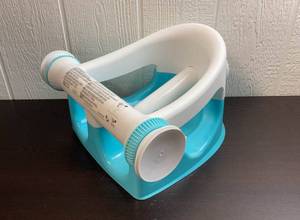 lot 52362 image: Summer Infant My Bath Seat