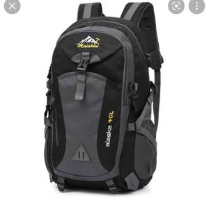 lot 9825 image: Alaska 40L backpack-red