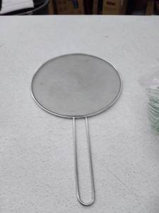 lot 50661 image: Chrome Splatter Screen for Cooking