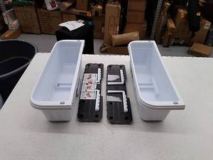 lot 50699 image: 2 Bama adjustable railing planters, 24W