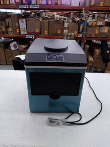 lot 50702 image: Ningbo 2 in 1 ice maker