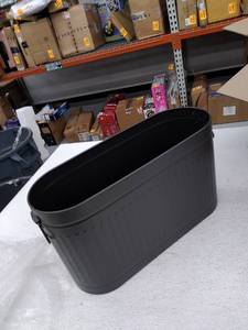 lot 50780 image: M design 16in x 9in x 6in Metal oval toilet Tissue Reserve