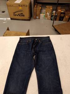 lot 50834 image: Levi Dark Blue Men Jeans, W 34, L 30