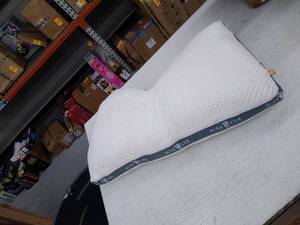 lot 50860 image: Eli and Elm 24in Memory Foam Pillow