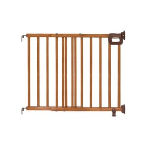 lot 7648 image: Summer Deluxe Stairway Simple to Secure Wood Gate 30-48x32H