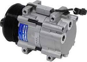 lot 7631 image: UAC Compressor & Vaccum Pump Set