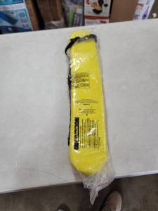 lot 1809 image: Yellow Floatie