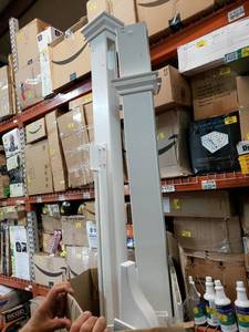 lot 7778 image: Outdoor White Fence Parts