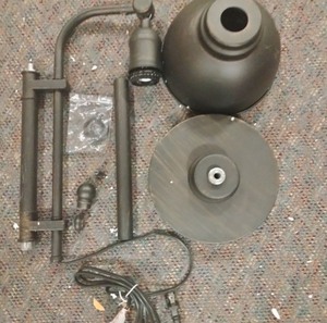 lot 188 image: table lamp