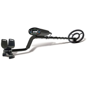 lot 7953 image: Bounty Hunter Tracker IV Metal Detector