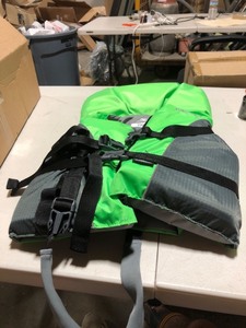 lot 8026 image: Stearns Youth Life Jacket