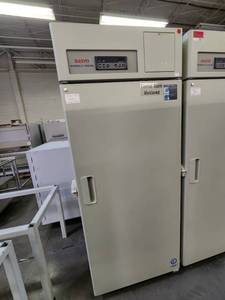 lot 5616 image: Sanyo Biomedical Freezer Model MDF-U730