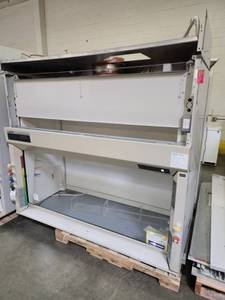 lot 5629 image: Labconco 6ft Protector Laboratory Hood