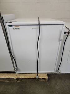 lot 5640 image: Marvel Scientific Mini Freezer