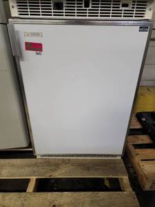 lot 5645 image: Marvel Scientific Mini Freezer - Model 1GAF
