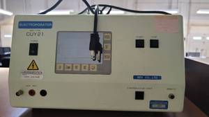 lot 5699 image: Electroporator Model CUY21