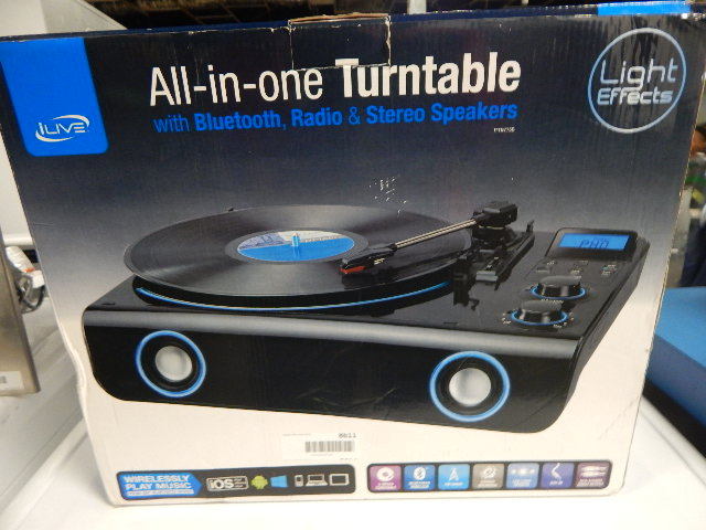 lot 8611 image: ALL IN ONE BLUE TOOTH TURNTABLE NEW