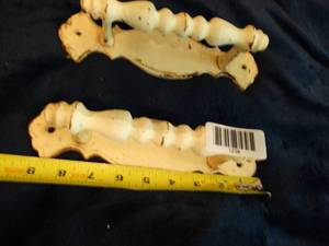 lot 1238 image: 2 Heavy Metal Door or Drawer Handles