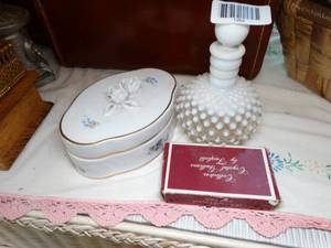 lot 1262 image: Floral Container  Moon Glass Hobnail  Crystal Leaf  Decor