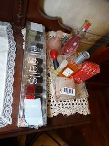 lot 1276 image: Vintage Perfume Bottles - Nail Polish - Etc