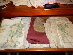 lot 1282 image: All Linen - Contents of the 4 Bottom Draws in Hall Cabinet Upstairs