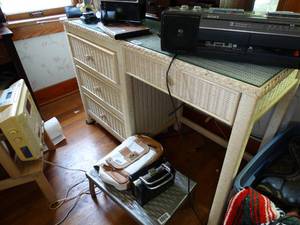 lot 1325 image: 46 x 19 Glass Topped White Wicker Desk