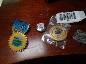 lot 1335 image: Lot of Kansas Pins and K-State Air-Force Token