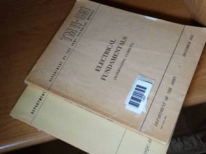 lot 1367 image: Two Department of the Army Tech Manuals