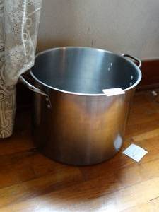 lot 1381 image: Large Stainless Cook Pan