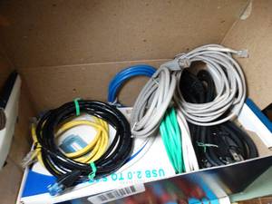 lot 1395 image: Small Box of Computer Cords