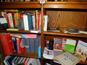 lot 1408 image: Mixed Lot of Books  Translation  Technical  Hungarian  Misc