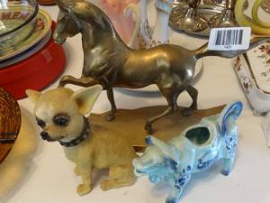 lot 1439 image: Opryland Cow Brass Horse and Dog