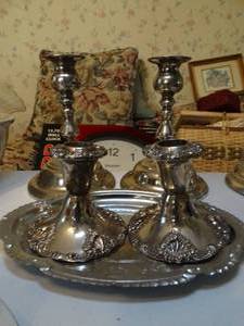 lot 1441 image: 2 Sets of Decorative Plated Candle Sticks and Small Platter