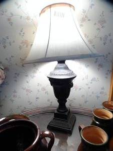 lot 1447 image: Nice Table Lamp