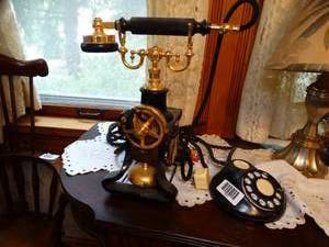 lot 1479 image: Vintage Crank - Rotary Phone