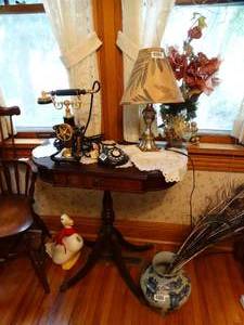 lot 1478 image: Beautiful Antique End Table w Lamp - Faux Plant - Doilies - Items in Drawer