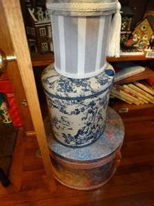lot 1482 image: Stack of Round Decorative Boxes