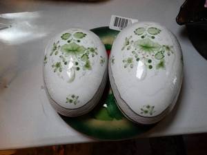 lot 1491 image: 2 Egg Shaped Hungarian Containers and Bovano Of Cheshire Mid Century Enamel On Copper