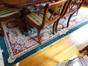 lot 1565 image: 6Ft x 9Ft Old Area Rug