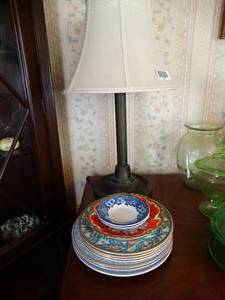lot 1570 image: 22 Lamp and Mixed Variety of Hungarian Plates