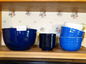 lot 1590 image: Blue Soup Bowls