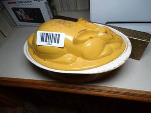 lot 1594 image: Rabbit Lidded Dish
