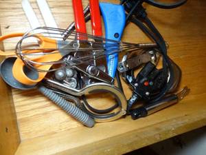 lot 1603 image: Contents in Kitchen Drawer