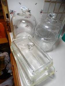 lot 1606 image: Lot of Clear Glass Kitchen Containers