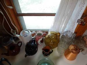 lot 1609 image: Large Lot of Smaller Pitchers - Tea Pots