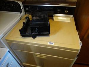 lot 1627 image: Solid State Dryer