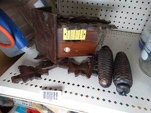lot 1660 image: Vintage Coo-Coo Clock  Needs a Little Work