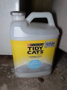 lot 1668 image: Cat Litter