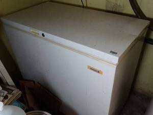 lot 1666 image: 4Ft Wide Kelvinator working Deep Freeze